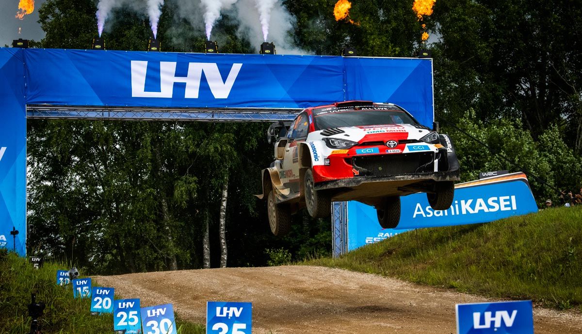 Kalle Rovanperä consiguió en Estonia su quinto triunfo del año y es todavía más líder del Mundial de Rallyes. Foto: Red Bull.