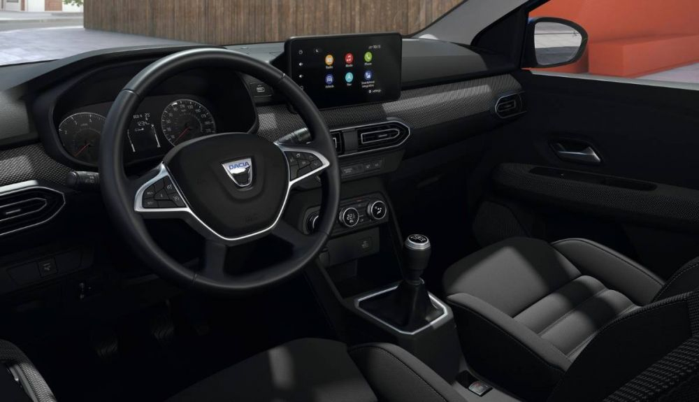 El interior del Dacia Duster 2024 podría ser parecido al del actual Sandero