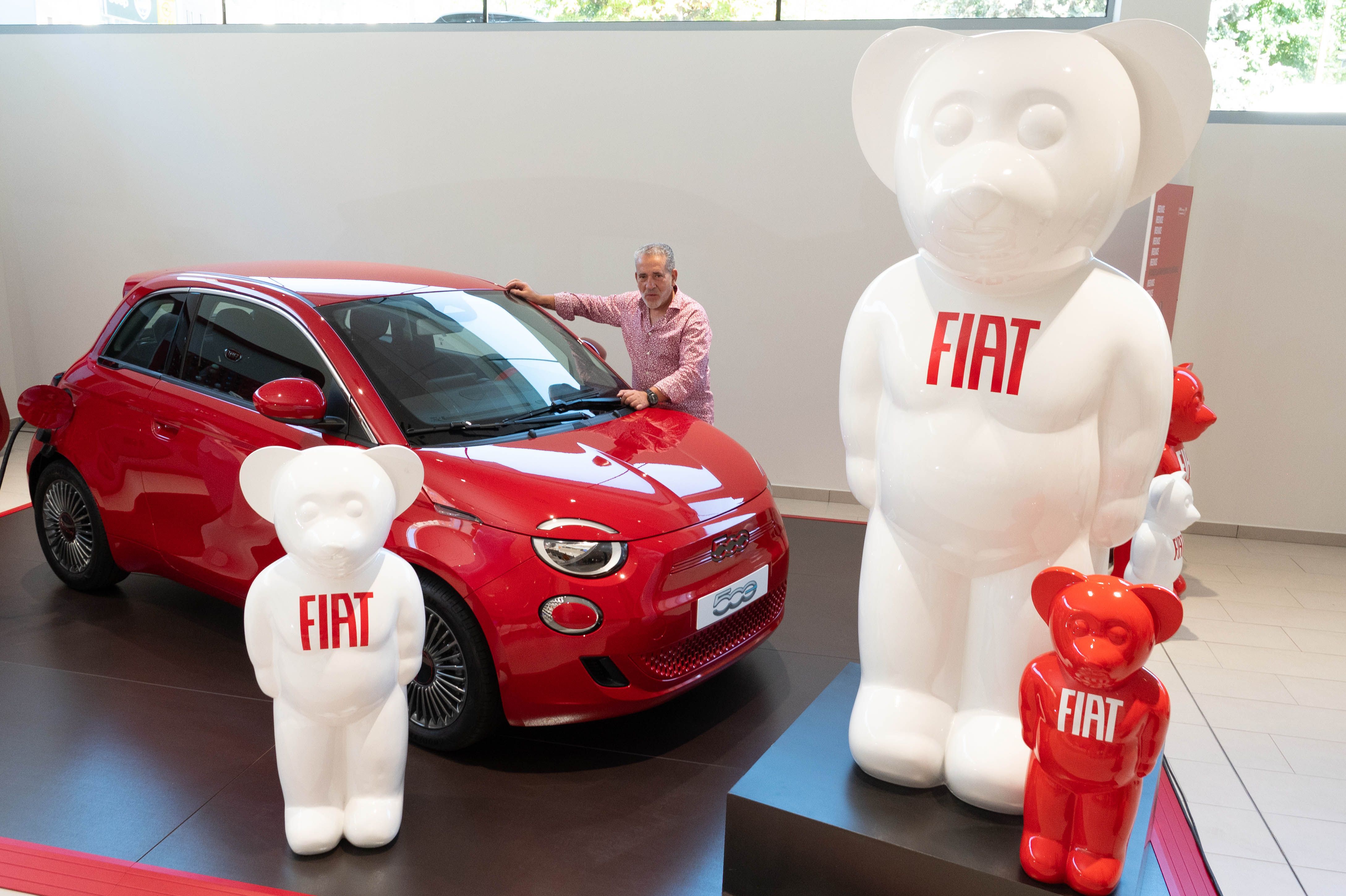 Fiat y el artista dEmo
