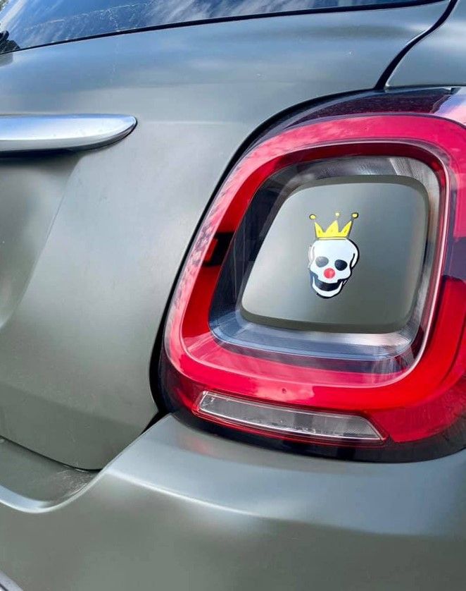 Fiat y el artista dEmo