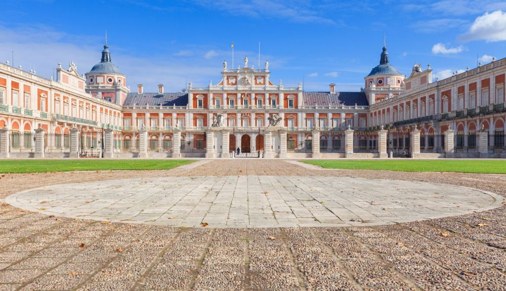 El Palacio Real de Aranjuez es una muestra del rico patrimonio de la Comunidad de Madrid.
