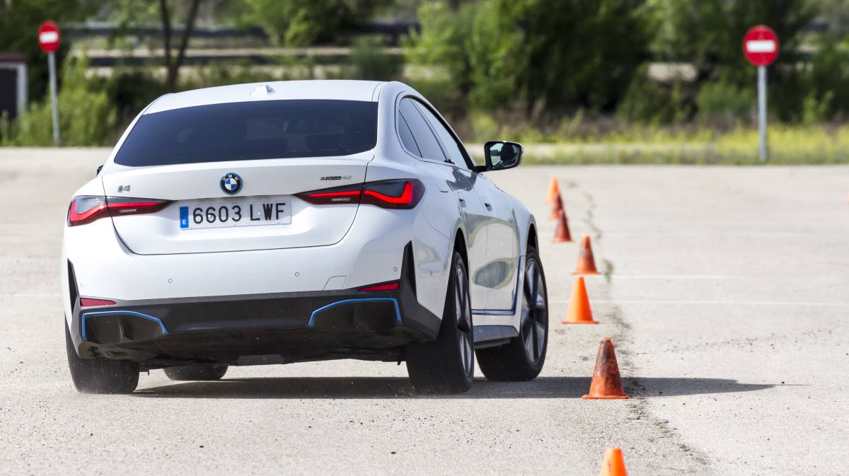 BMW i4 Master Test Internacional 9