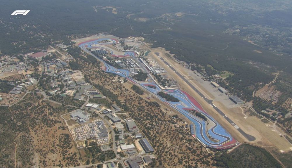 Circuito Paul Ricard antes del comienzo de la sesión Circuito Paul Ricard antes del comienzo de la sesión