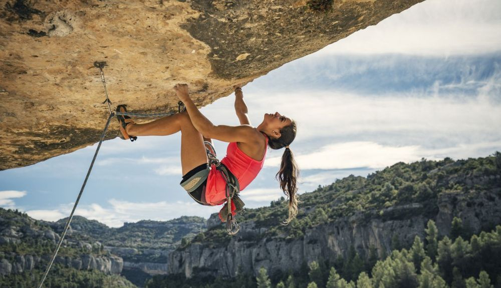 La escalada ofrece imágenes vertiginosas. La escalada ofrece imágenes vertiginosas.