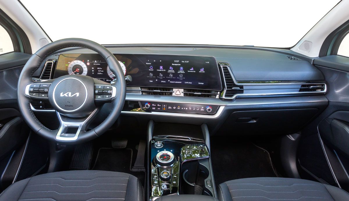 Interior del Kia Sportage PHEV.