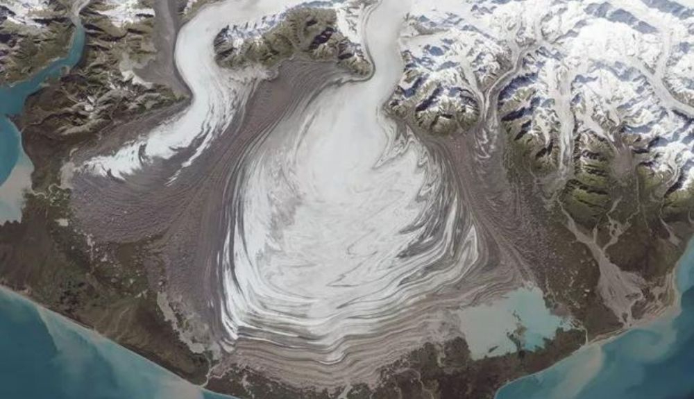 Estos glaciares se caracterizan por su apariencia ancha y bulbosa y las grandes áreas bajas que ocupan. Estos glaciares se caracterizan por su apariencia ancha y bulbosa y las grandes áreas bajas que ocupan.