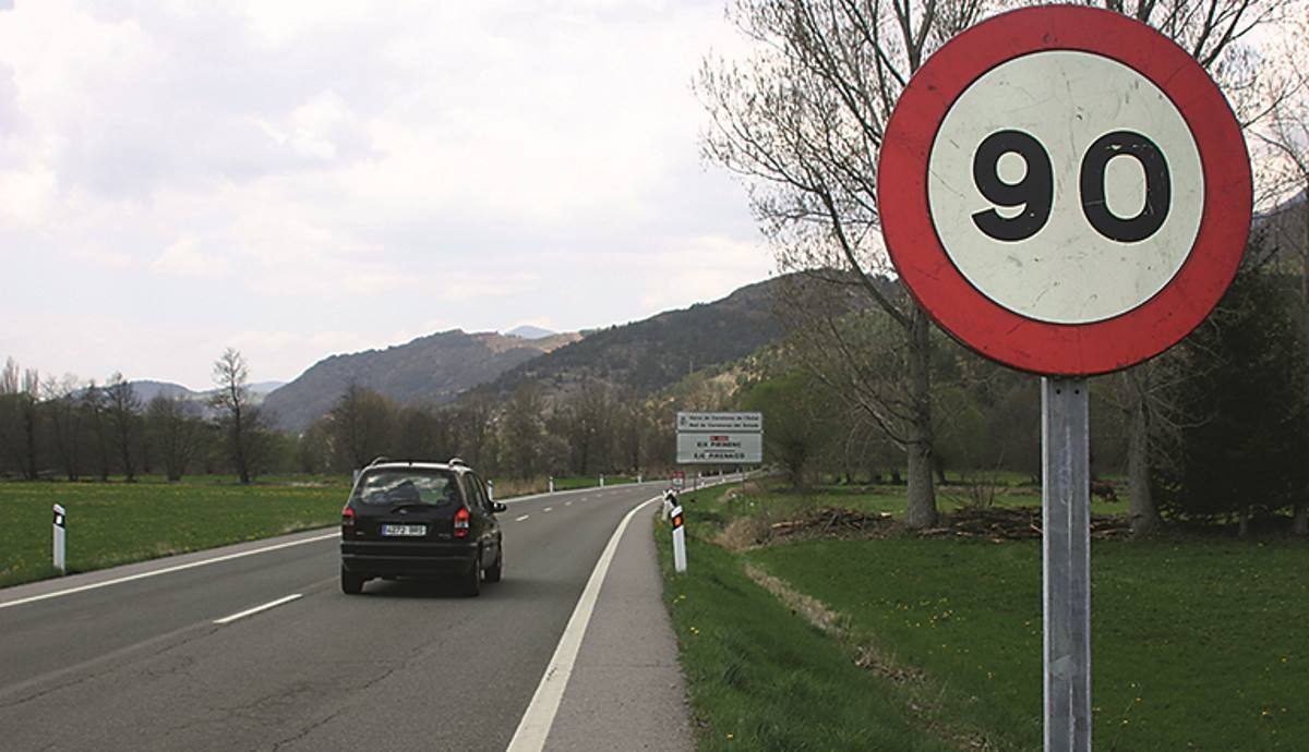 Las dos nuevas multas de la DGT que están atemorizando a los conductores este verano