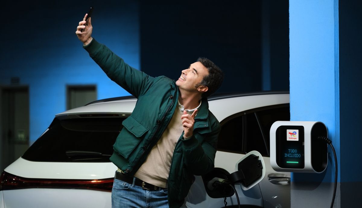 Pásate al coche eléctrico en tu empresa y contrata el mejor servicio de recargas, ahorra dinero