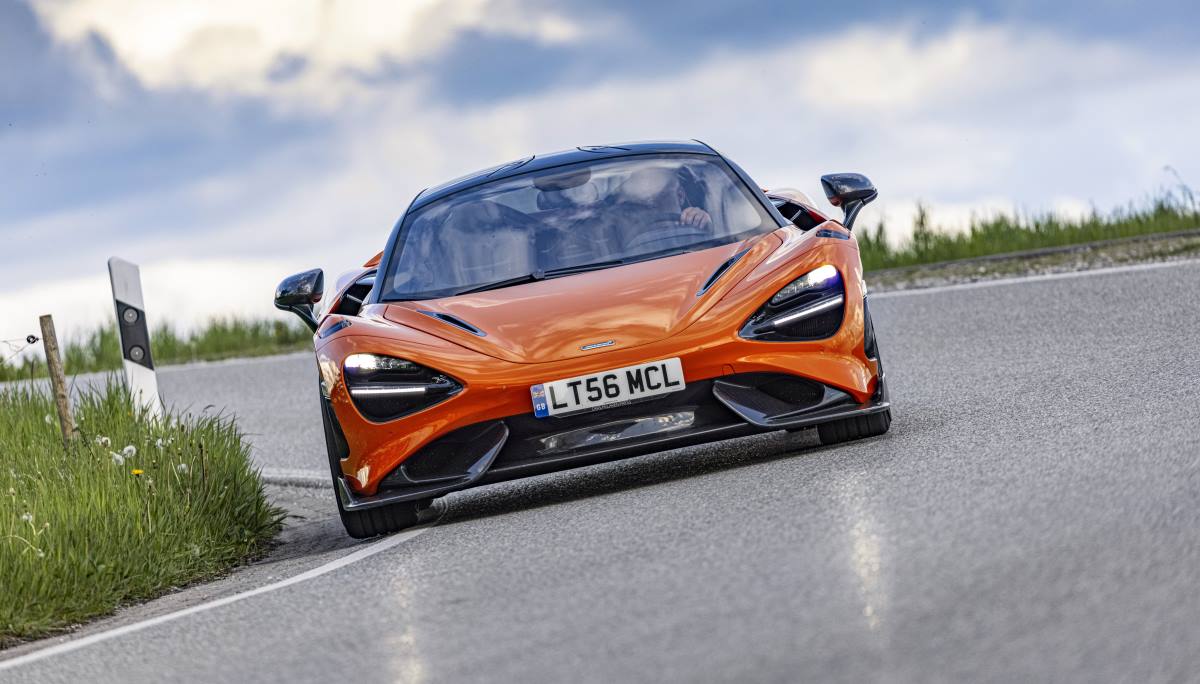 McLaren 765 LT AH 32
