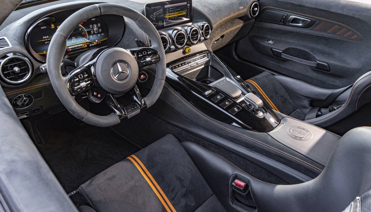 Mercedes AMG GT Black Series AH 32