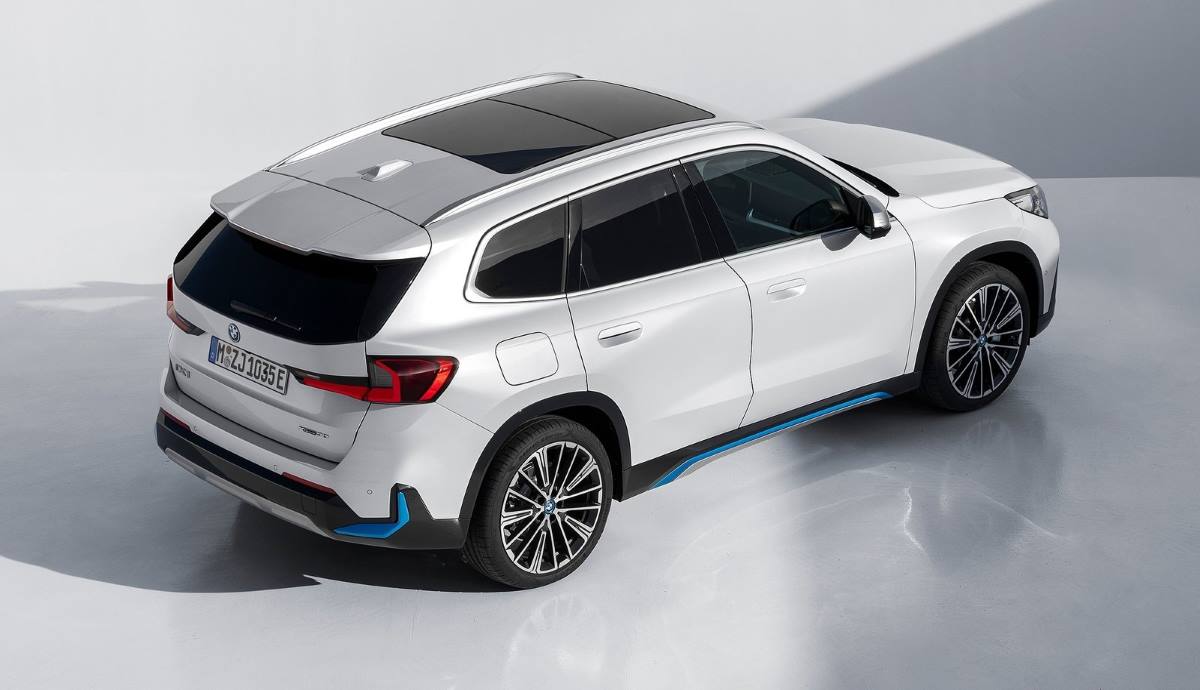 BMW iX1 2023 4