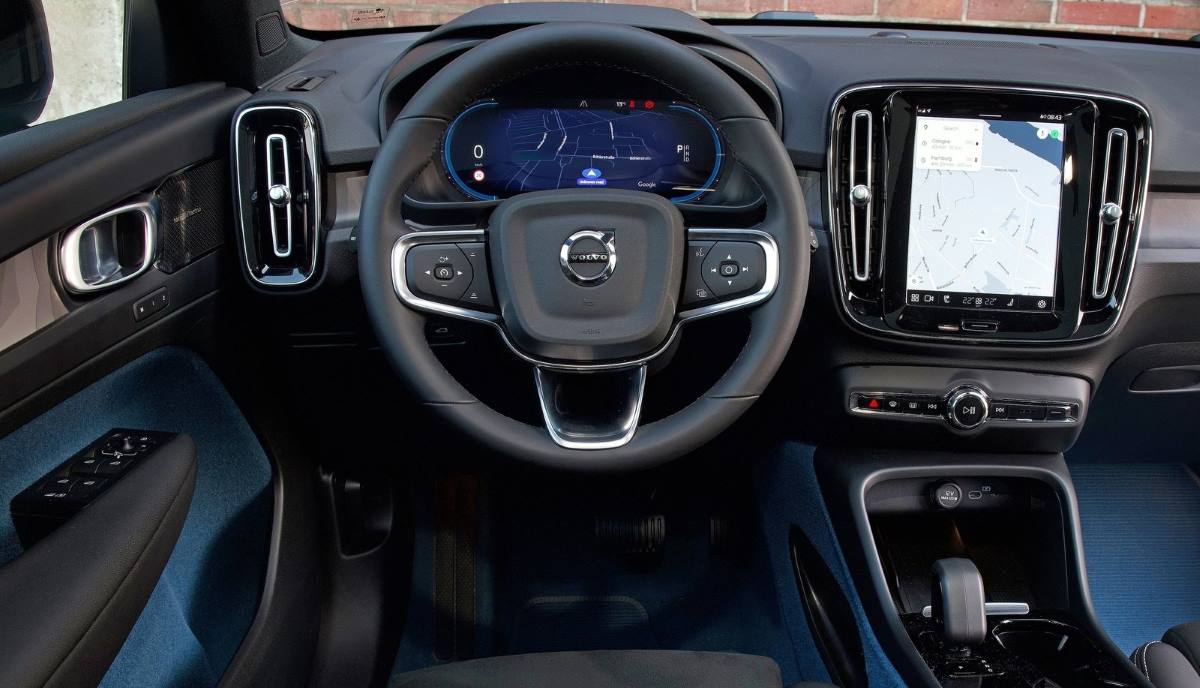 Volvo C40 Recharge 8