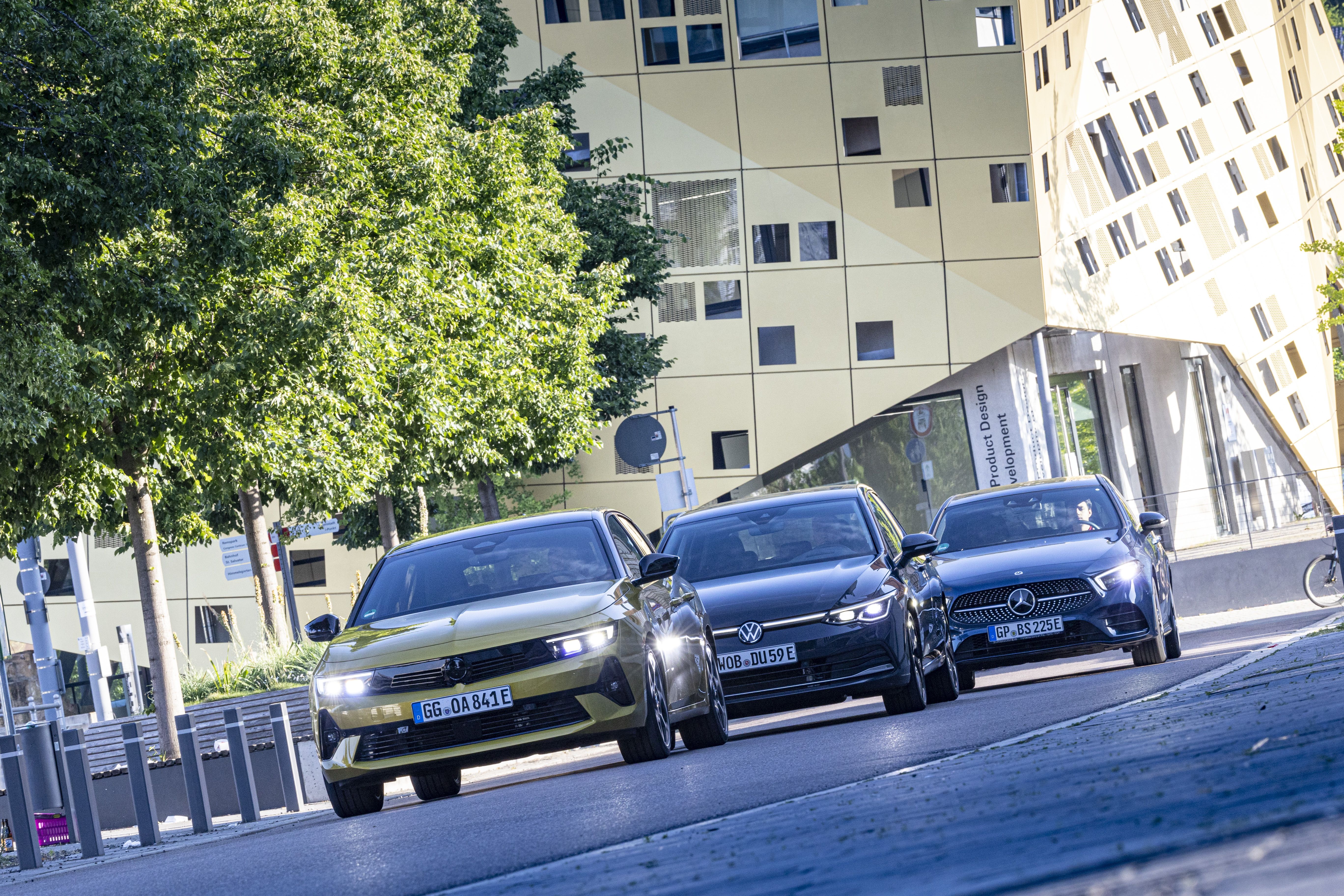 Opel Astra PHEV   VW Golf PHEV   Mercedes A250E PHEV 6