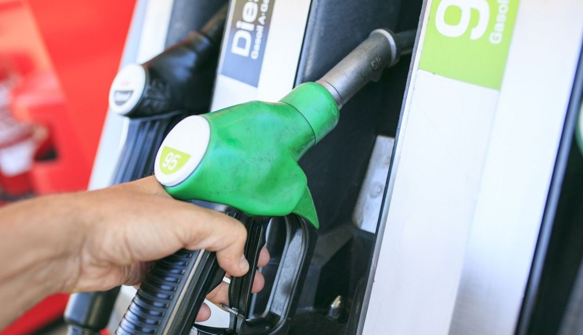 Cómo elegir las gasolineras más baratas y dónde se encuentran, trucos para ahorrar en cada depósito