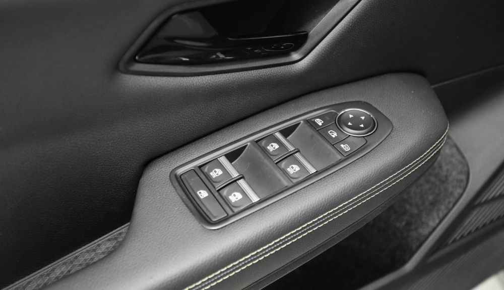 renault megane e tech electric 5 1 1000x575
