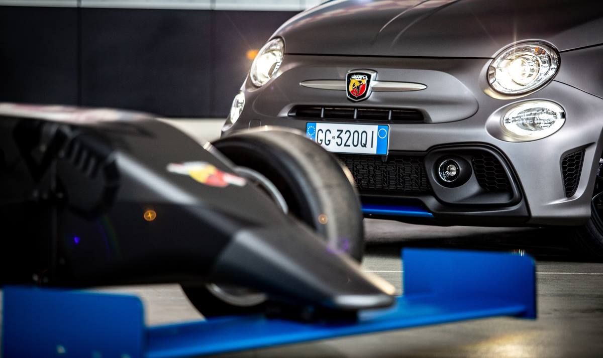 Abarth F595 2021 1