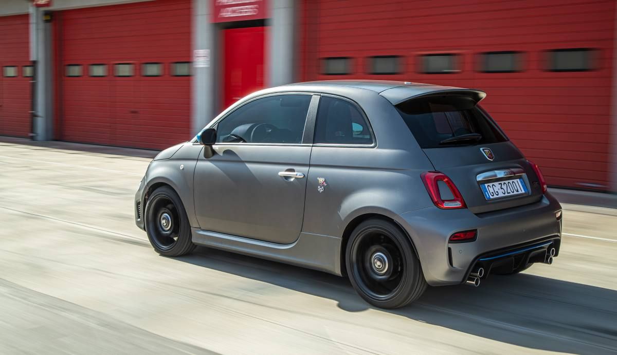 Abarth F595 2021 4