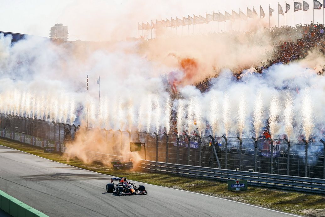 Max Verstappen consiguió en 2021 la pole y la victoria en su GP