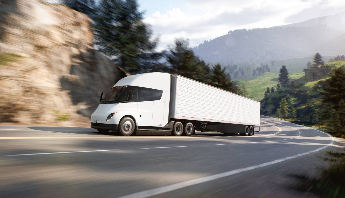 Tesla Semi 8
