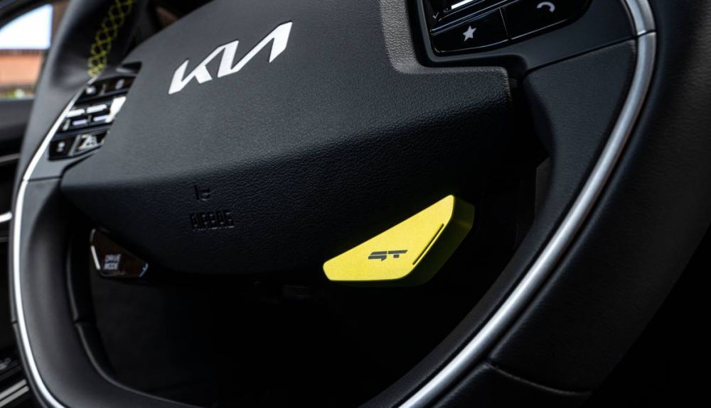 kia ev6 gt 11 1 1000x575