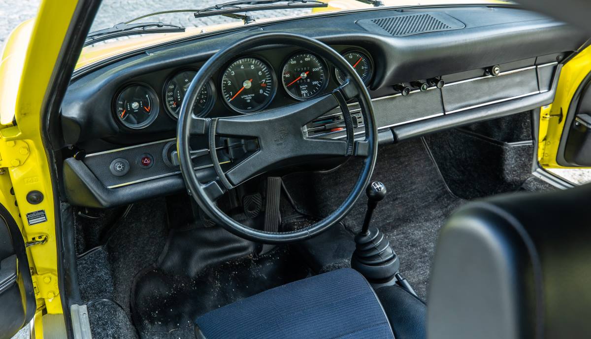 Porsche 911 RS 064