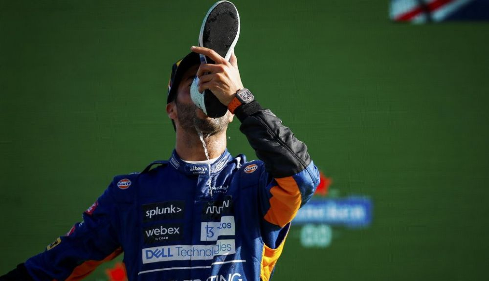 Daniel Ricciardo celebra su victoria en el GP de Italia 2021