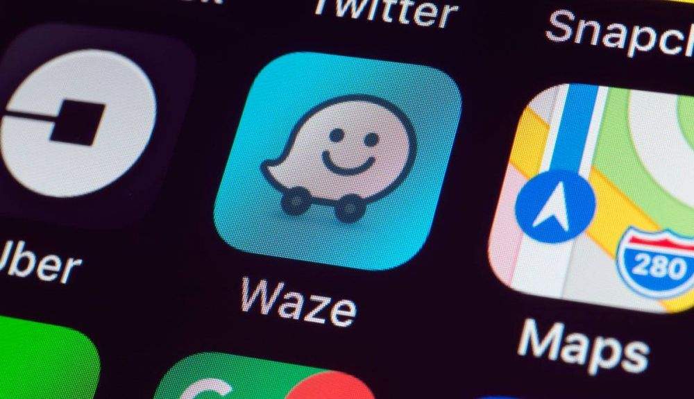 El aviso de radar falso y supuesto control de velocidad ha sido realizado por la policía de Surrey en la app Waze