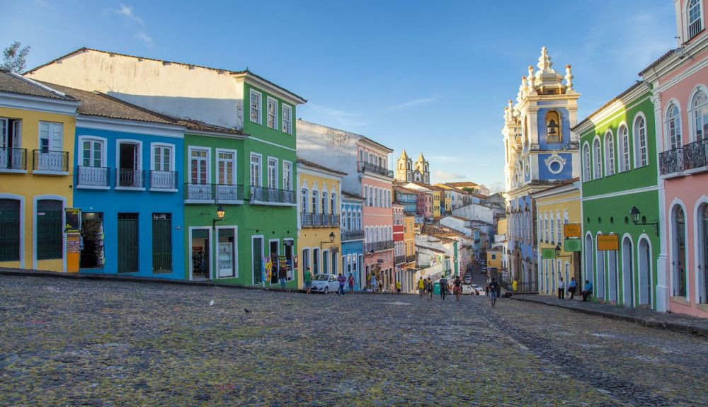 El casco antiguo de la ciudad se lo conoce como Pelourinho. El casco antiguo de la ciudad se lo conoce como Pelourinho.