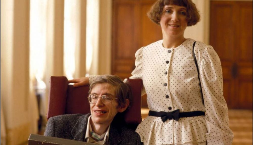 Stephen y Jane Hawking en 1989, poco antes de que terminara su matrimonio. Stephen y Jane Hawking en 1989, poco antes de que terminara su matrimonio.
