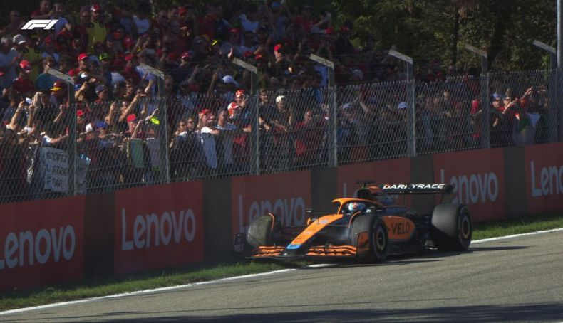 7 El McLaren de Ricciardo se paró a un lado de la pista y provocó la salida del SC 7 El McLaren de Ricciardo se paró a un lado de la pista y provocó la salida del SC