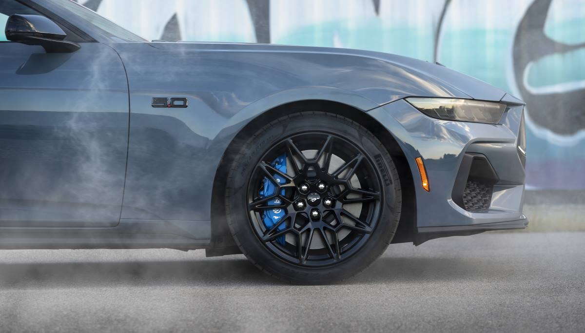NEW FORD MUSTANG 21