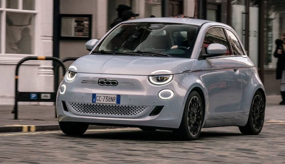 Abarth planea para 2023 su propia versión eléctrica basada en el Fiat 500e Abarth planea para 2023 su propia versión eléctrica basada en el Fiat 500e