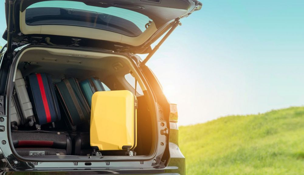 Para ahorrar combustible, hay que reducir pesos innecesarios en el coche Para ahorrar combustible, hay que reducir pesos innecesarios en el coche