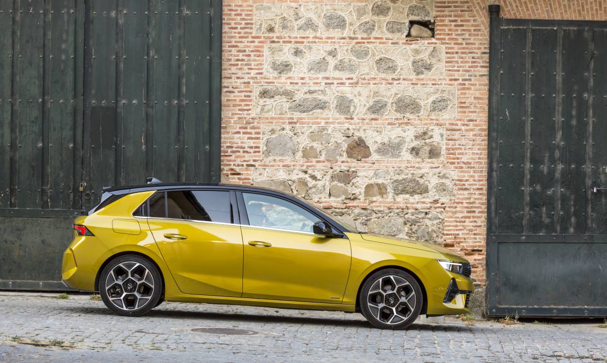 Opel Astra 1.2 Turbo 130 CV EAT8 3