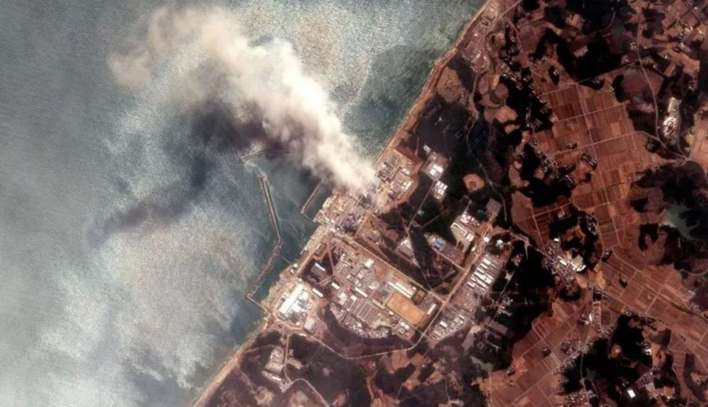 El daño provocó fusiones nucleares y una serie de explosiones de hidrógeno. El daño provocó fusiones nucleares y una serie de explosiones de hidrógeno.