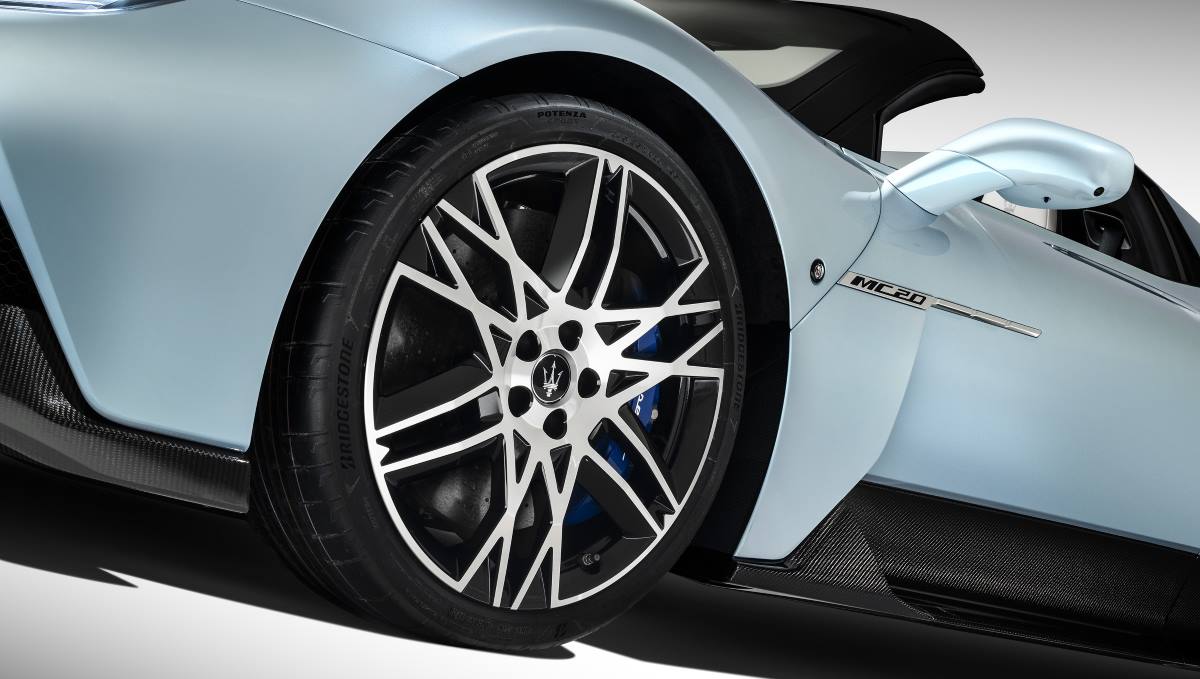Maserati MC20 Cielo studio(7)