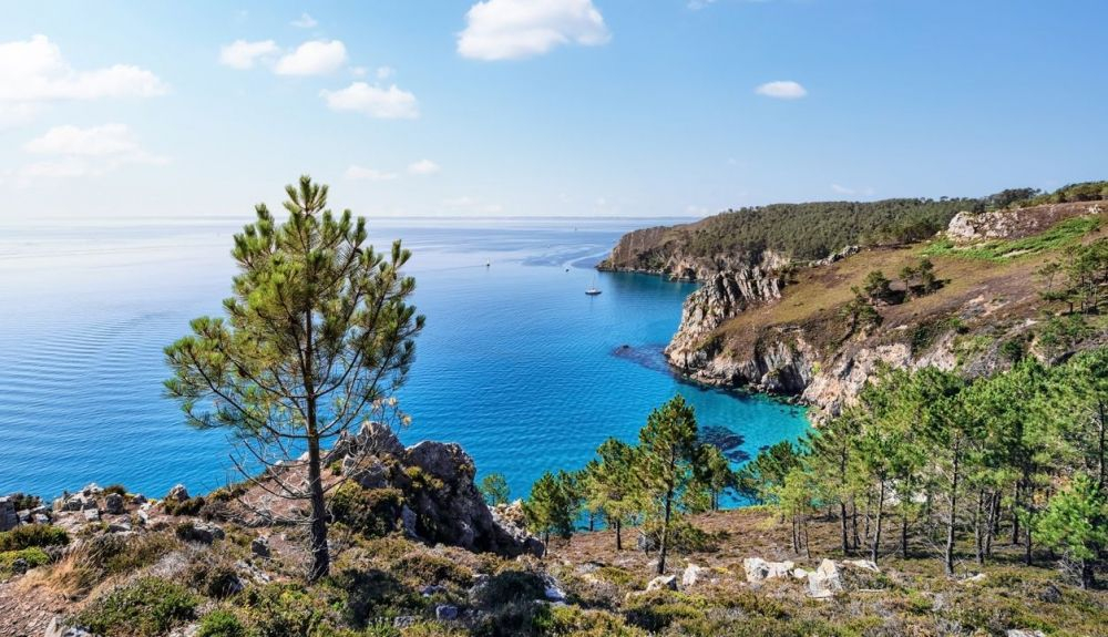 Playa de las Islas Vírgenes en la Bretaña francesa. Playa de las Islas Vírgenes en la Bretaña francesa.