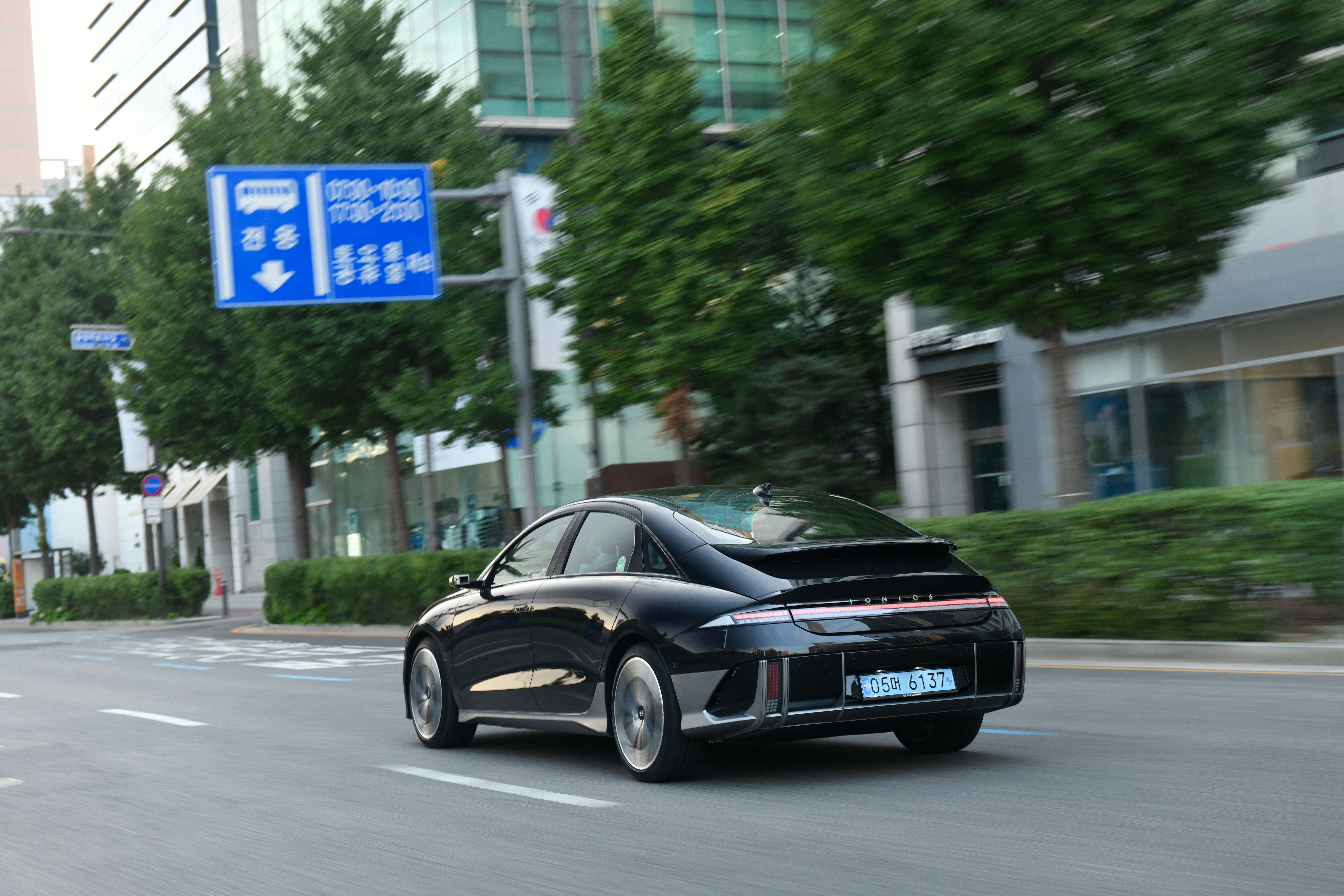 Hyundai Ioniq 6 