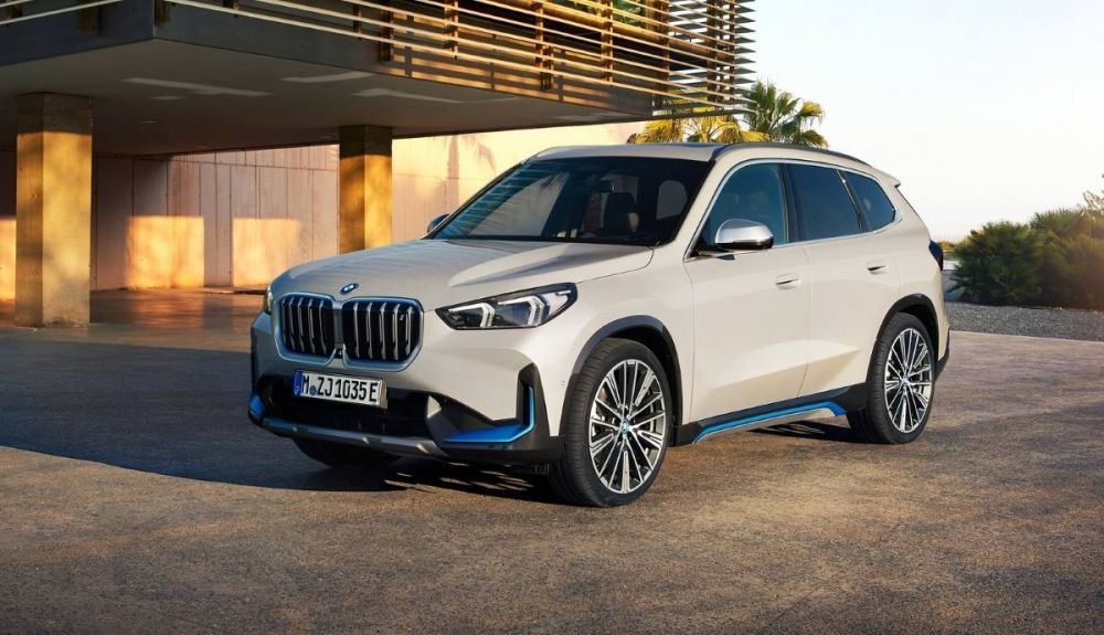 bmw ix1 2023 7 1 1000x575