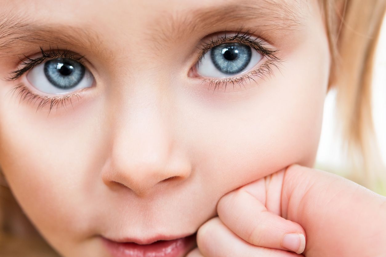 Una mutación es la responsable de los ojos azules.