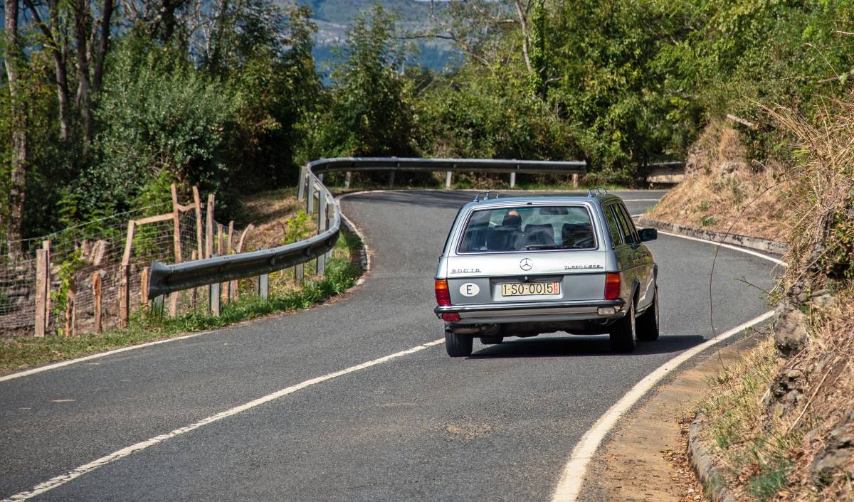 Mercedes 300 TD 09