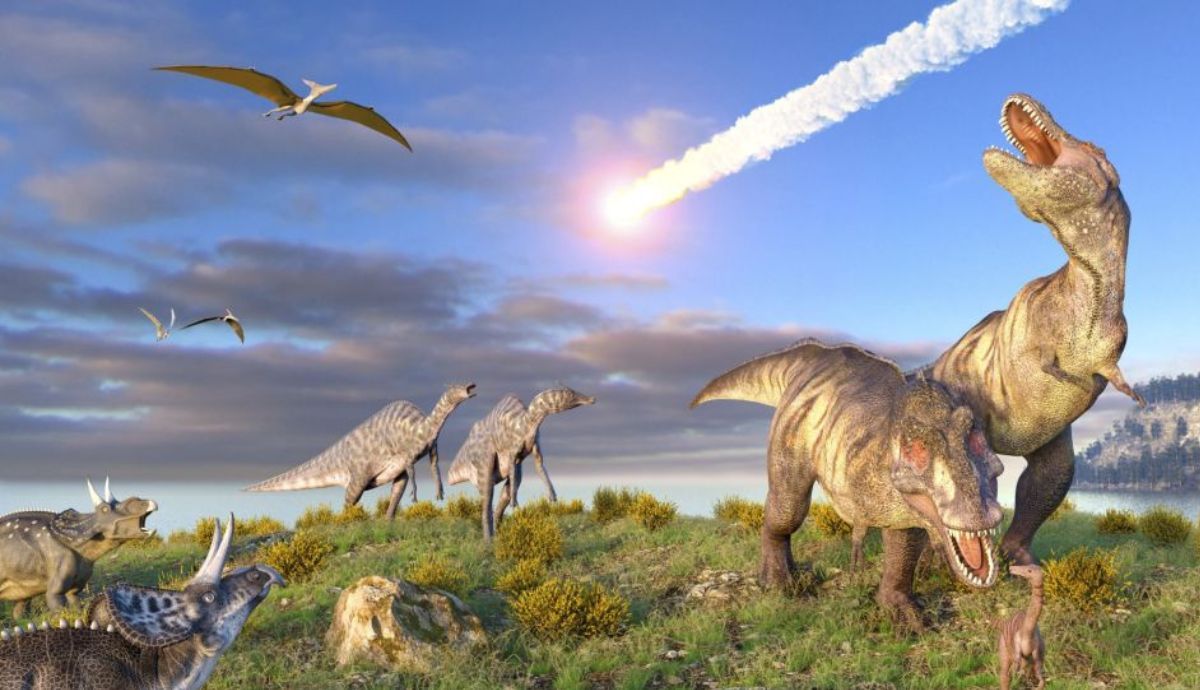Ilustración sobre la caída del asteroide que acabó con los dinosaurios en el Cretácico.