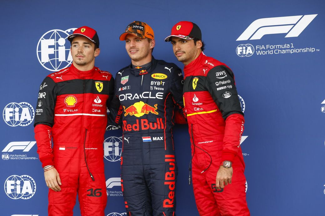 Max Verstappen partirá desde la pole y por detrás tendrá a los dos pilotos de Ferrari: Leclerc y Sainz