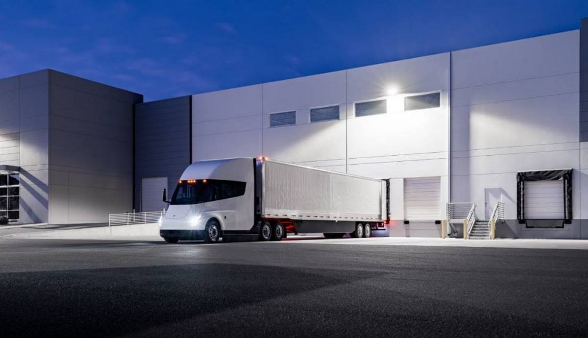 Tesla Semi Truck 2023, arranca la producción