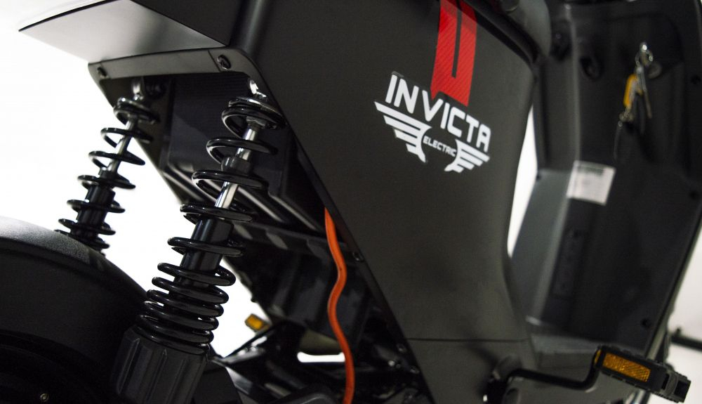  Invicta Easyky