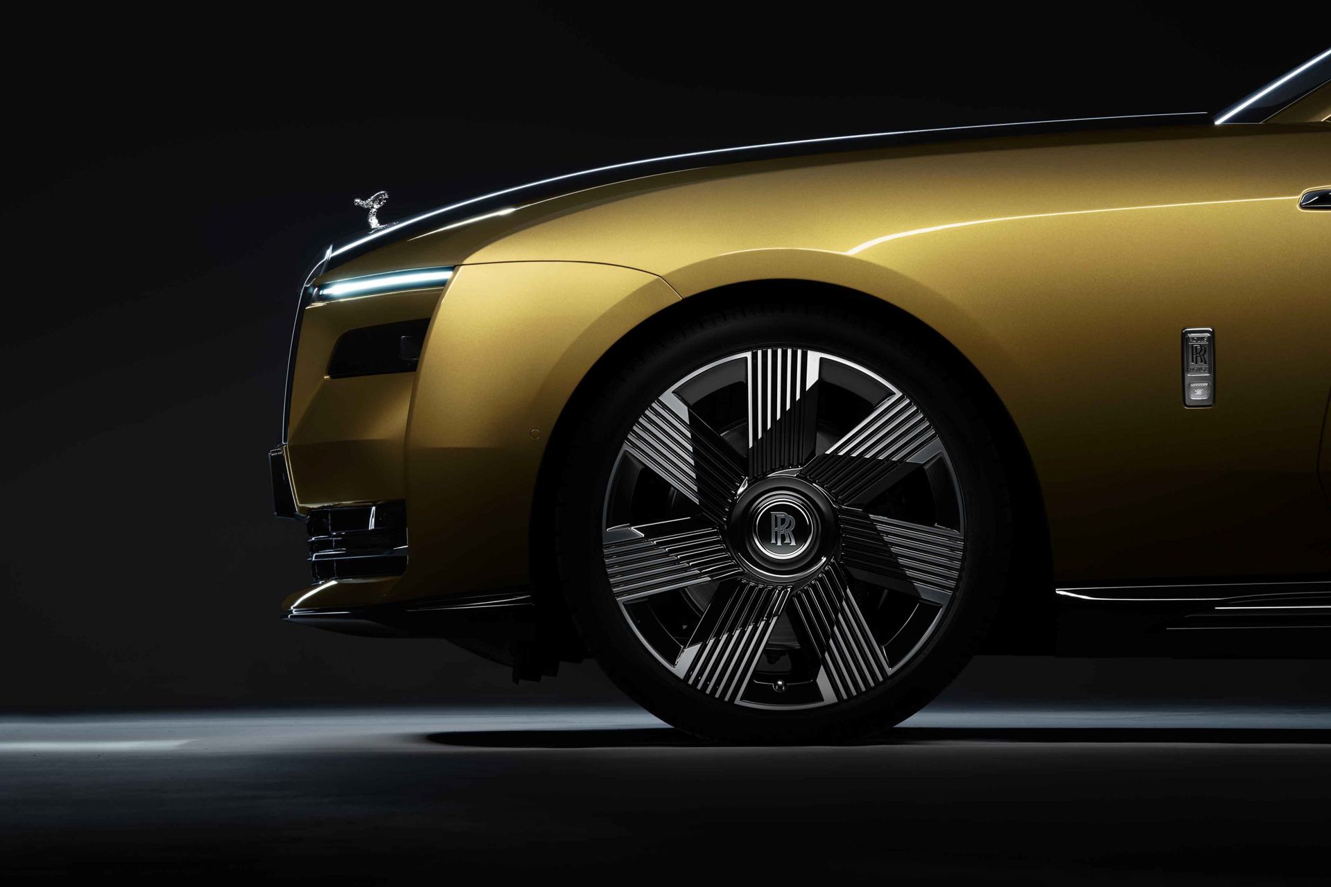 Rolls Royce Spectre (9)