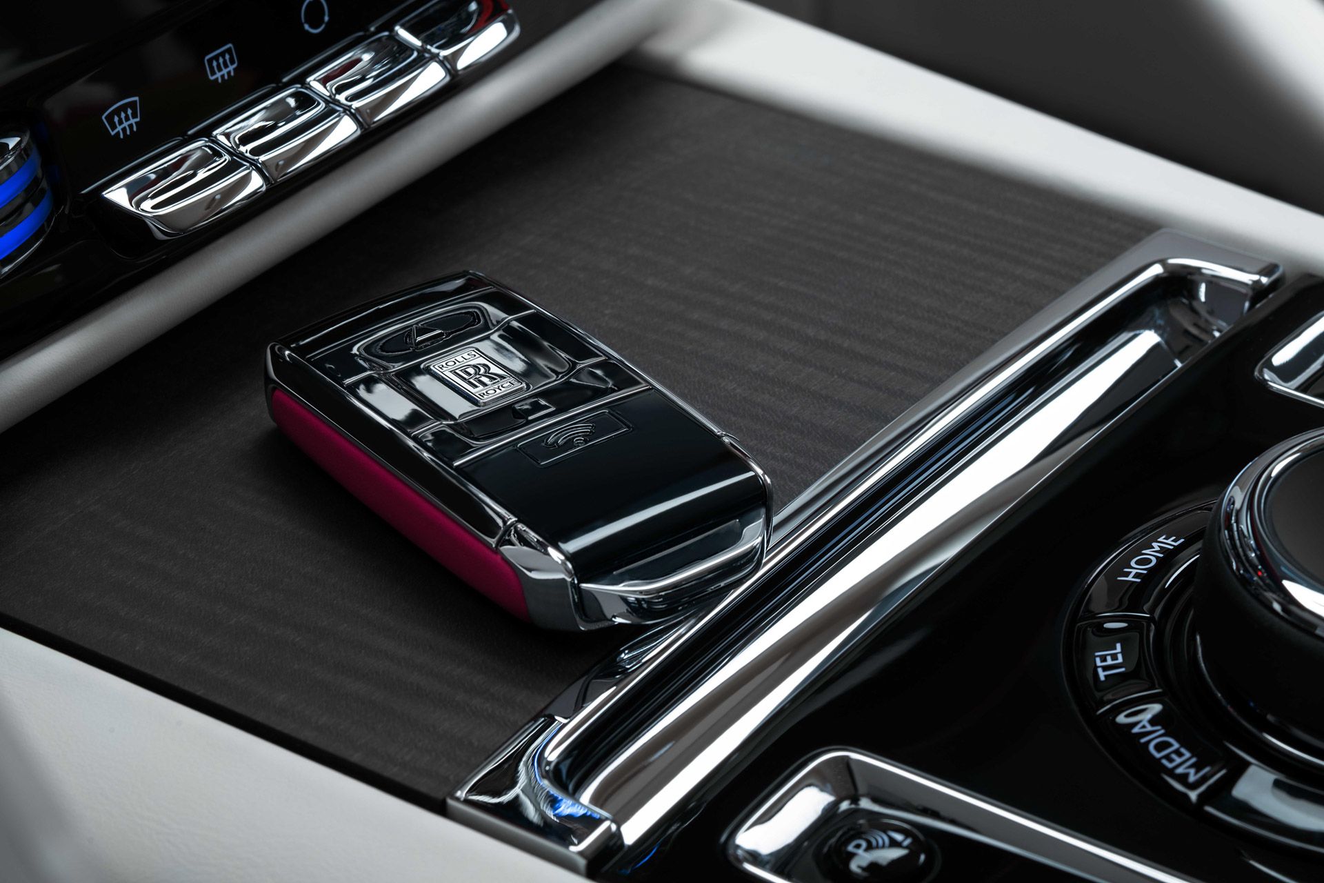 Rolls Royce Spectre interior (11)