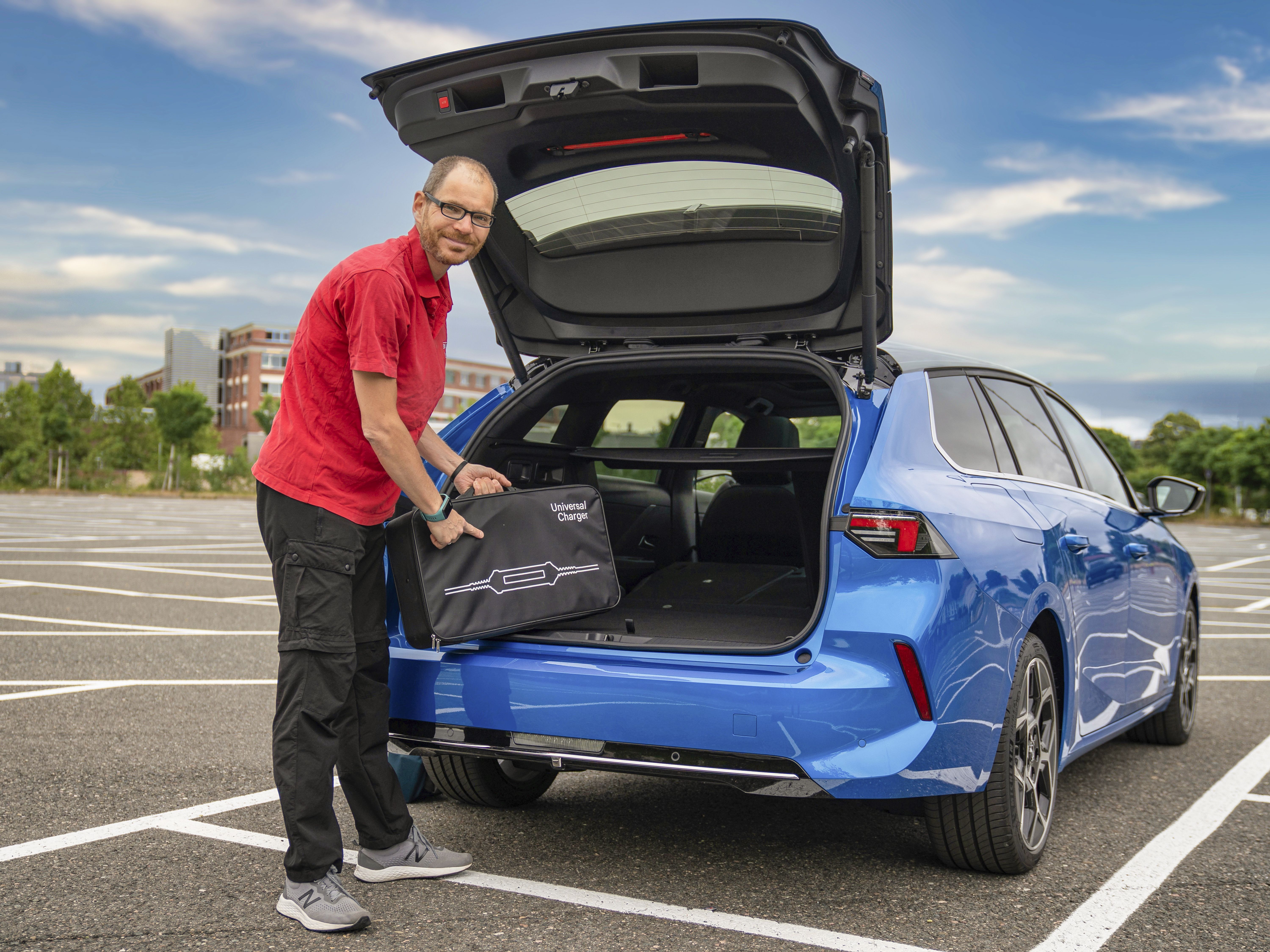 Opel Astra Sports Tourer PHEV 2023