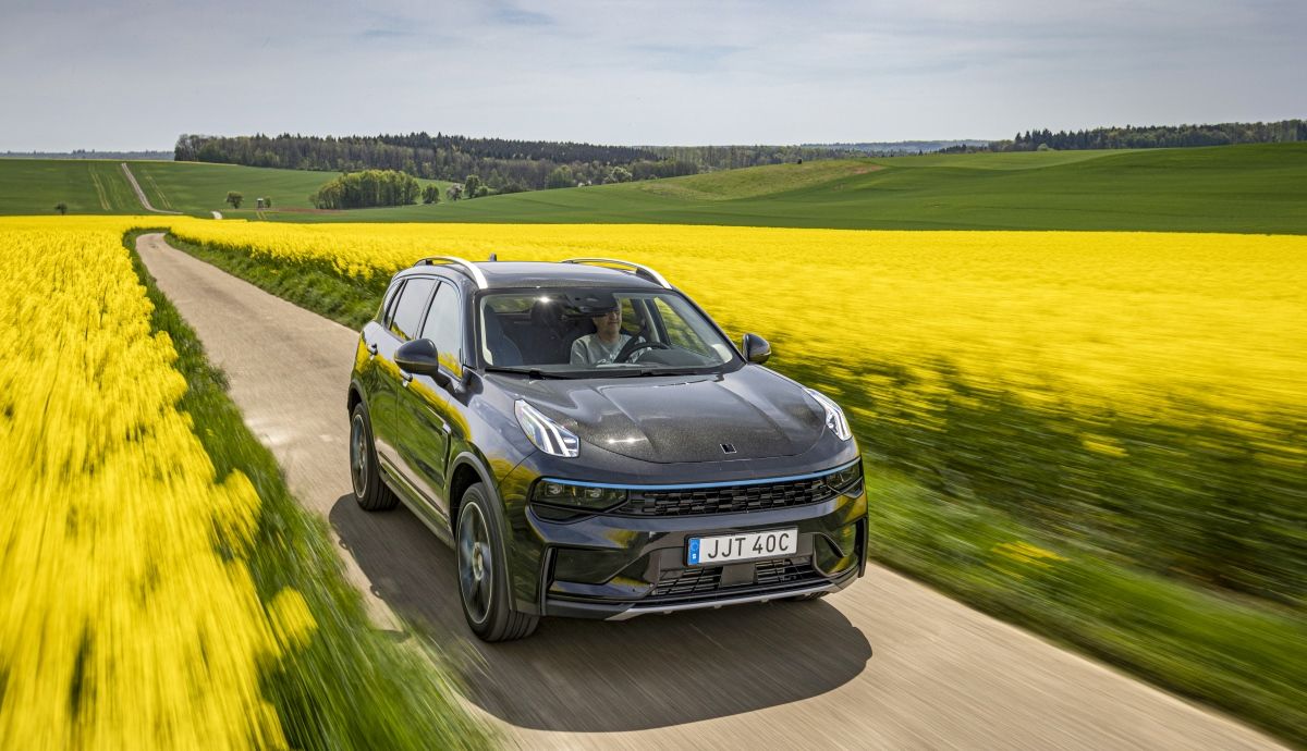 Lynk & Co 01 Hybrid