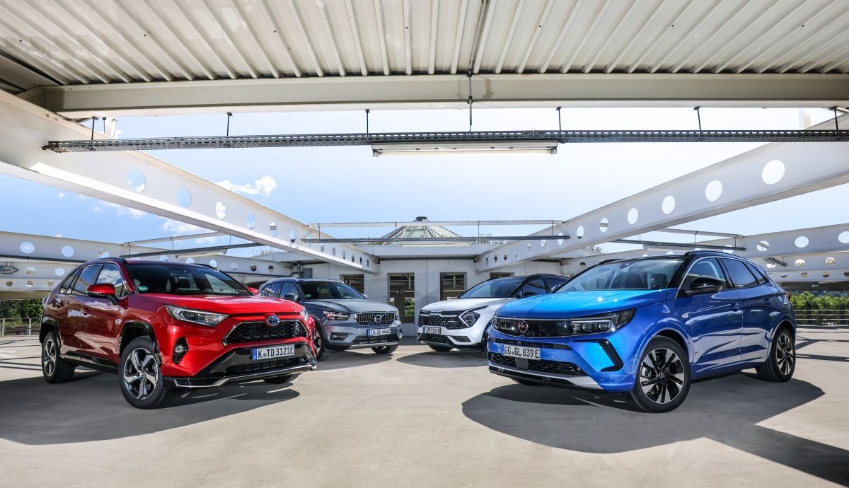Comparativa, Kia Sportage, Opel Grandland, Toyota RAV4 y Volvo XC40, qué nuevo SUV es el mejor